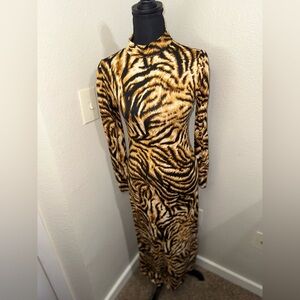 Aqua NWT Long Sleeve Tiger Print Maxi Dress- Size XS